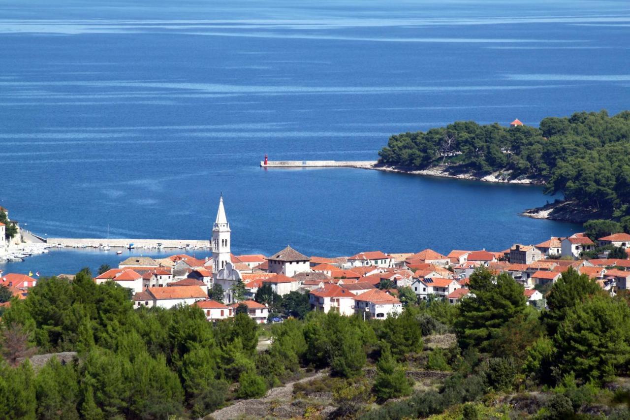 Apartments By The Sea Jelsa, Hvar - 11319 Jelsa  Exteriör bild